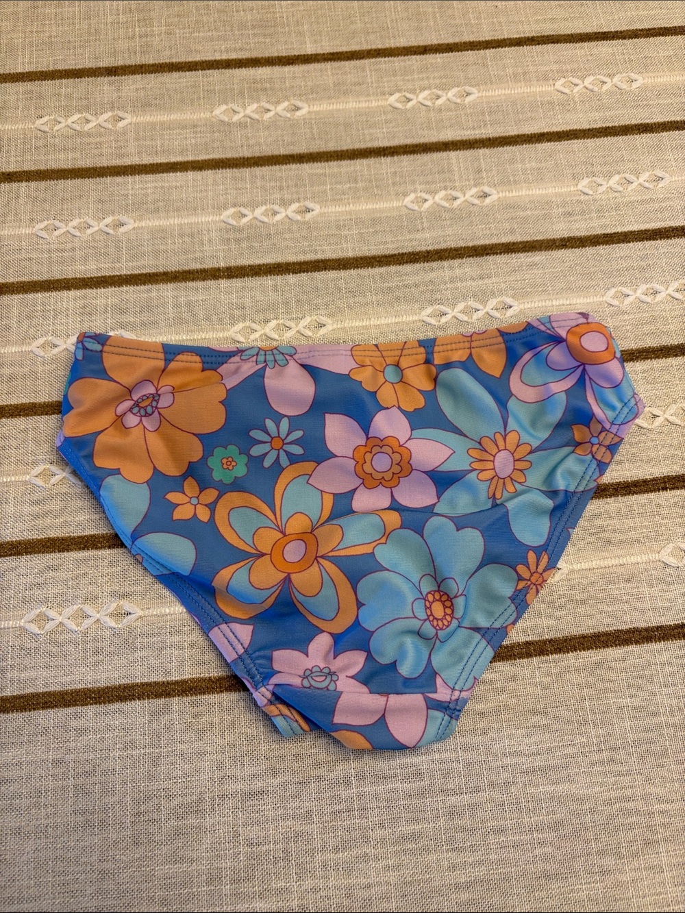 Floral Ruffle Tankini Size 6/6X - Picture 7 of 9